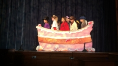 pink candy boat-min